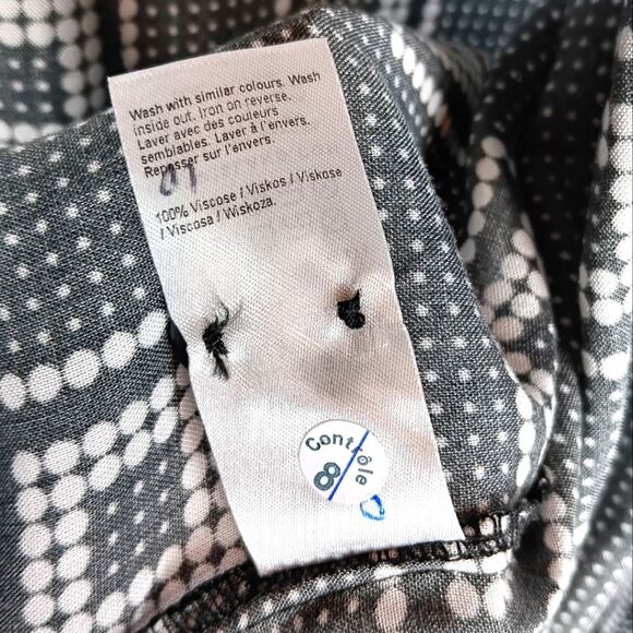 RIVER ISLAND Black and White Geometric Print Button-Up Shirt Size Medium NWOT - Picture 6 of 6